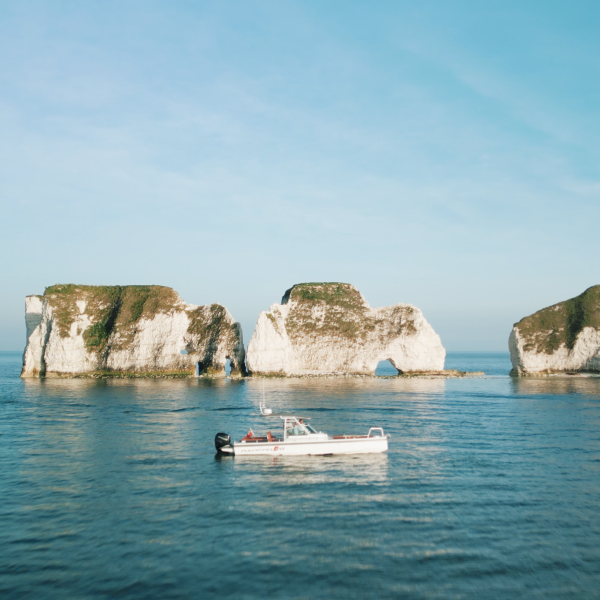 WIN a LUXURY Boating Experience, Onboard a £125,000 power boat